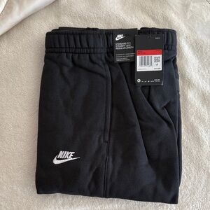 Nike Men’s  Black standard fit sweat pants